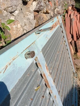 2 Puertas de metal