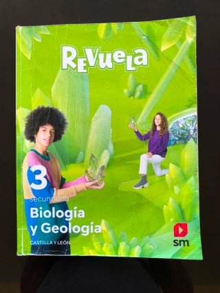 Biología y Geología. 3 Secundaria. Revuela. Cas...