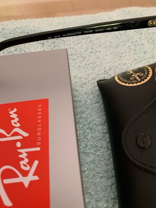 Gafas de Sol Ray-Ban Clubmaster Negras y Doradas