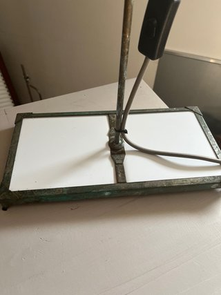 Lámpara sobre soporte laboratorio estilo industria