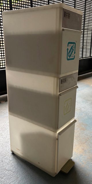 Cajonera de reciclaje de plástico