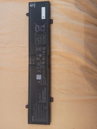 ASUS ROG Strix G834J ricambi originali - Display
