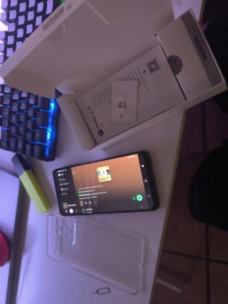 Motorola Moto G65 5G 512GB - 1 mes de uso