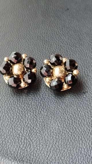 Pendientes clips vintage negros y dorados