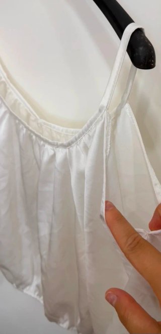 Top bianco satinato