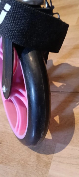 Patinete TOTALMENTE NUEVO.