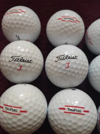Bolas de Golf Titleist TruFeel (12 Unidades)