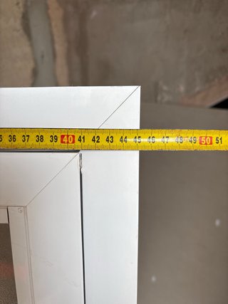 Ventana de aluminio abatible