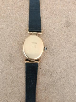 Reloj Leo Andreotty Clásico Dorado y Negro