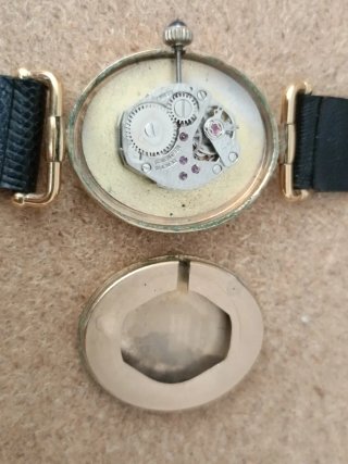 Reloj Leo Andreotty Clásico Dorado y Negro