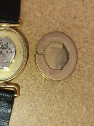 Reloj Leo Andreotty Clásico Dorado y Negro
