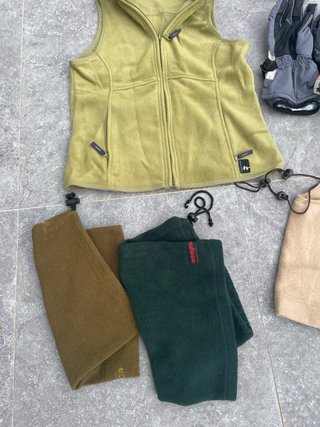 Set Abbigliamento Sci: Gilet, Berretto, Guanti