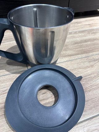 Thermomix TM31 con doble vaso (1 VASO CASI NUEVO)