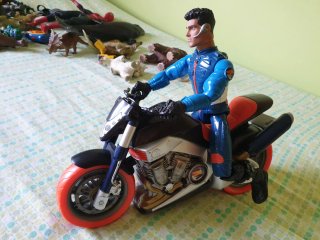 Muñeco Action Man con Moto
