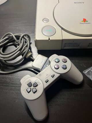 PlayStation 1 PS1 con Mando y Cables