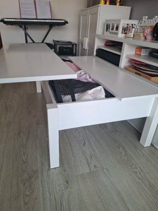 Mesa de centro blanca abatible
