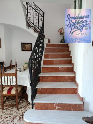 Casa con Cochera y Gran Patio