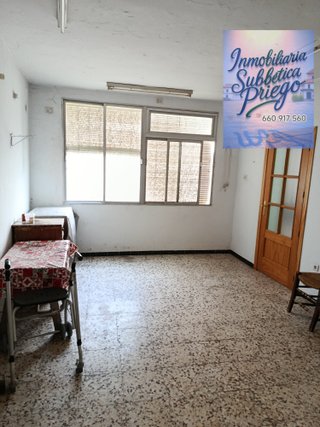 Casa con Cochera y Gran Patio
