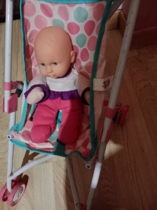 Sillita con  muñeco