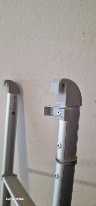 Escalera aluminio para litera autocaravana