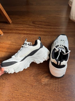 Zapatillas Fila Infinito Blancas y Negras