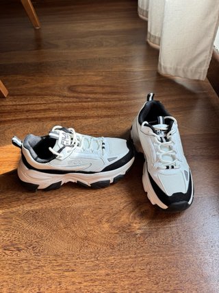 Zapatillas Fila Infinito Blancas y Negras