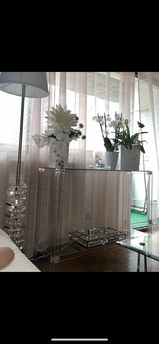 Consola cristal y metacrilato