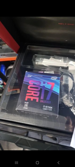 PC Gaming i7 8700K,32GB RAM, RX Vega 64, R.L, 3TB