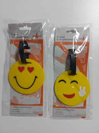 Pack 2 etiquetas de viaje emoji John Travel