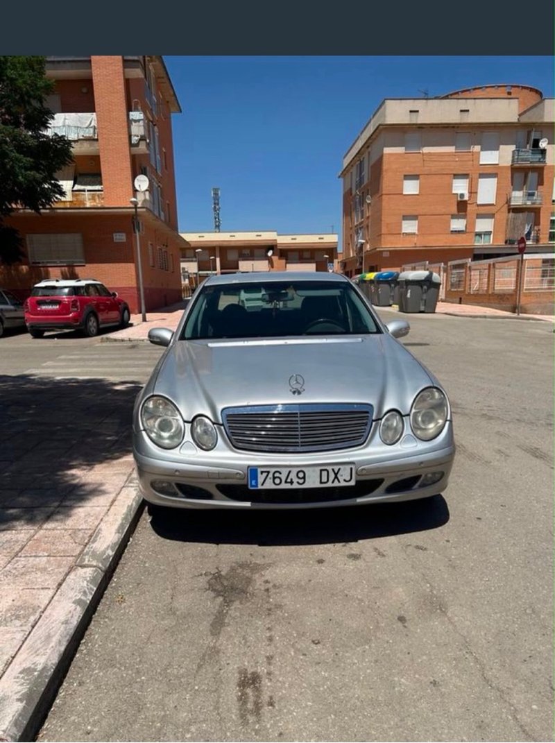 Mercedes-Benz Clase E 2004 - foto 1