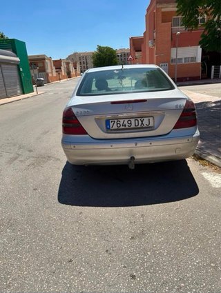 Mercedes-Benz Clase E 2004