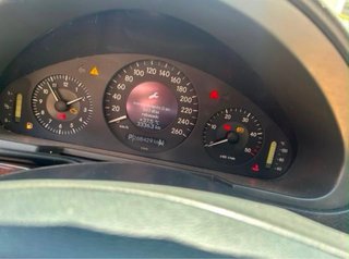 Mercedes-Benz Clase E 2004