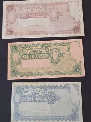 Billetes Argentinos: 5, 1 y 0.50 Pesos. 1947