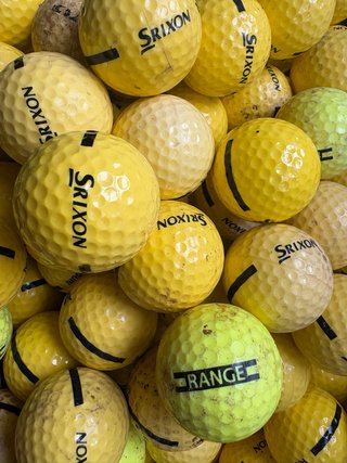 100 Pelotas de Golf Srixon y Range