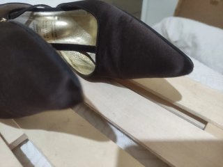 Zapatos de raso marrones