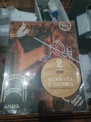 Libros de texto 2° ESO COLEGIO AMOR DE DIOS