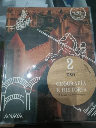 Libros de texto 2° ESO COLEGIO AMOR DE DIOS