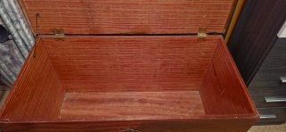 Baúl antiguo de madera