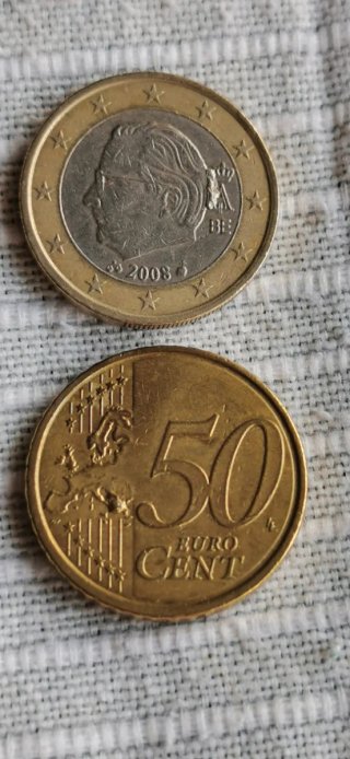 Moneda Bélgica con exceso de metal