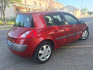 Renault Megane 1.4 Gasolina-Embrague cambiado, ITV
