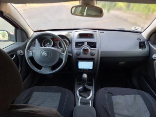 Renault Megane 1.4 Gasolina-Embrague cambiado, ITV