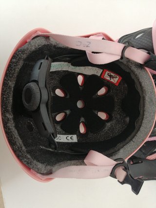 Patinete 3 ruedas + Casco y protecciones