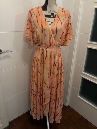 Vestido Cortefiel con etiqueta