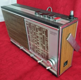 Antigua Radio Nordmende Galaxy Funciona .