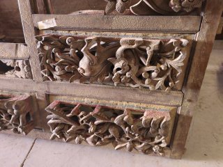 Cama Balinesa Antigua Tallas Alto Relieve