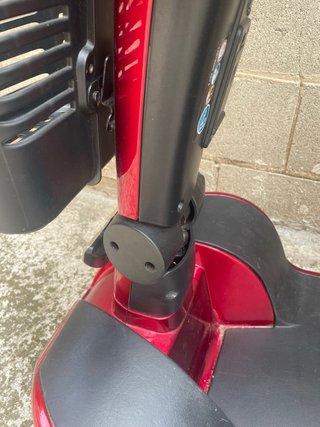 Scooter eléctrico Pride 4 ruedas rojo