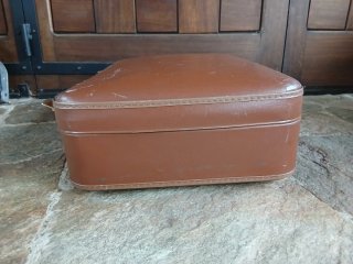 Maleta vintage marrón