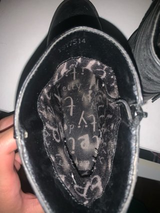 Botines negros de tacón bajo, talla 37. Muy cómodo