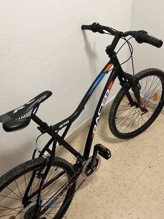 Bicicleta de montaña Racer 270