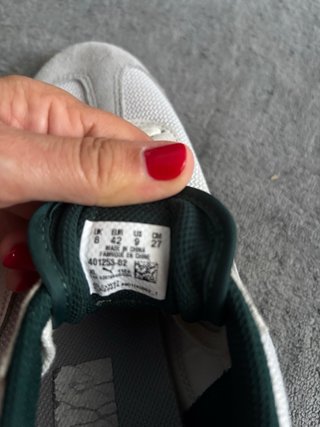 Deportivas Puma Easy  Rider grises y blancas.